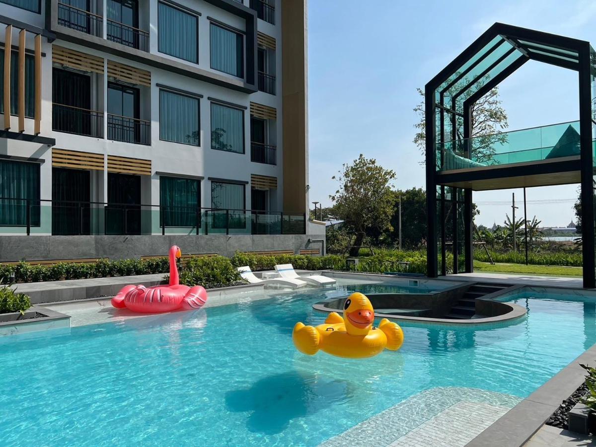Crystal Srivaree Suvarnabhumi Hotel Ban Khlong Bang Krathiam Exterior foto