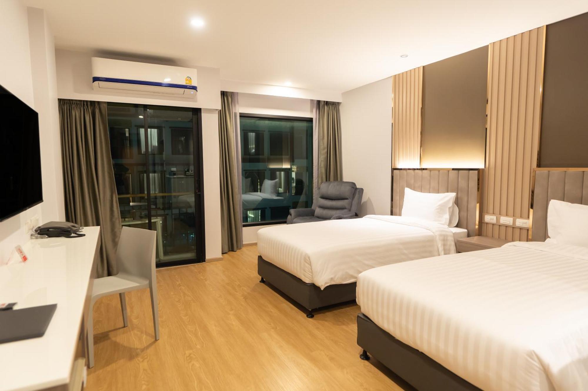Crystal Srivaree Suvarnabhumi Hotel Ban Khlong Bang Krathiam Exterior foto